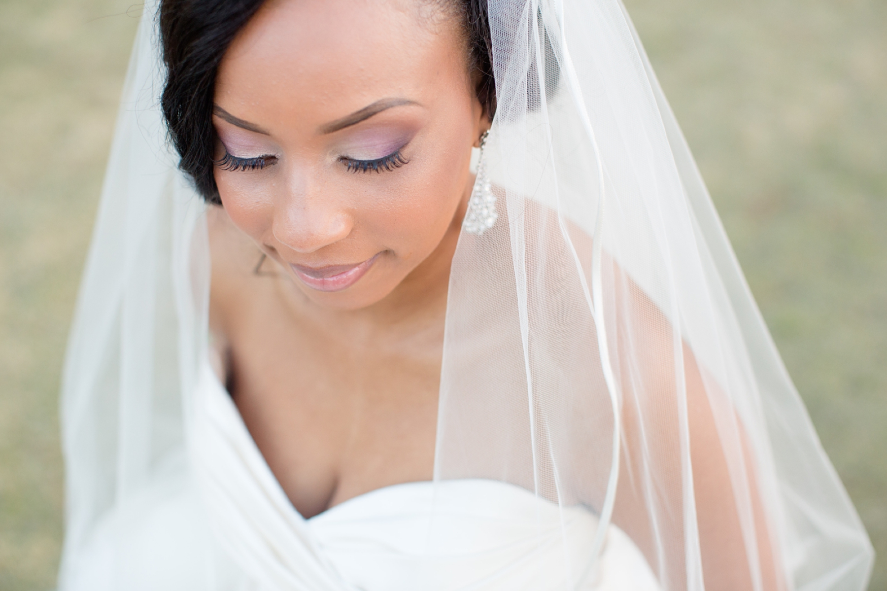 close-up of bride makeup and veil via Elle Danielle Photography