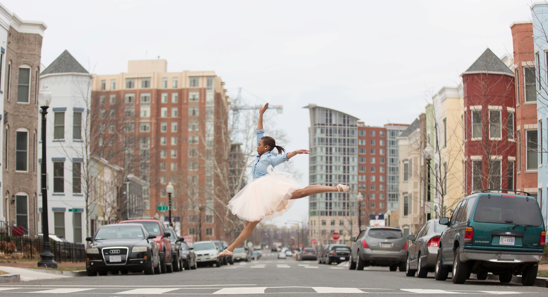 Contemporary dance portrait by Elle Danielle Photography